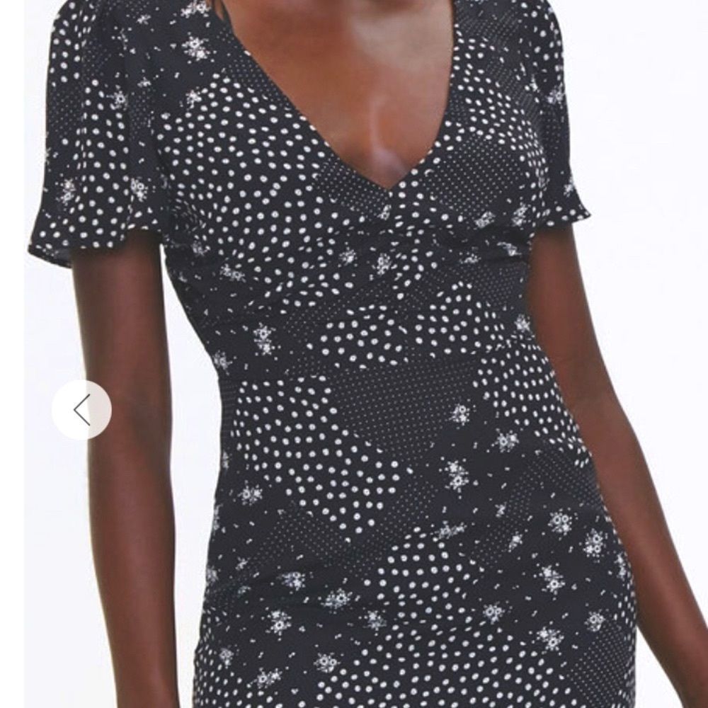 F21 Floral Ruched Mini Dress - Picture 3 of 7